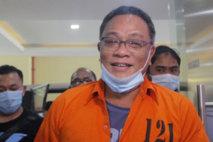 Jumhur Hidayat: Aktivis di Tengah Pusaran Pertumbuhan dan Keberlanjutan