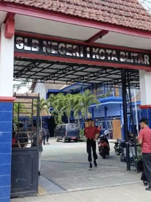 Ada Indikasi Arsenik pada Makanan Pasca-22 Siswa Blitar Diduga Keracunan MBG, BGN Suspend SPPG