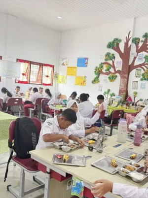 Puluhan Siswa SD di Sukabumi Keracunan Susu MBG, Diduga Kedaluwarsa