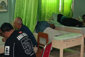 Ratusan Siswa dan Guru SMKN di Tulungagung Keracunan Usai Santap MBG