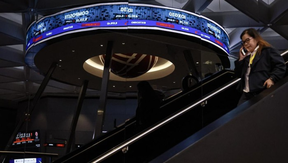 IHSG Pagi Ini Kebakaran, Saham-saham Big Bank Rontok!