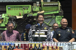 Menkeu Purbaya saat berkunjung ke wilayah Aglomerasi Pabrik Hasil Tembakau Kudus. 