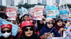 Prabowo janji hapus outsourcing, realistis atau sekadar ucapan manis?