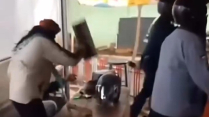 Viral Aksi Sejumlah Orang Obrak-abrik Warung dan Warga Tak Puasa di Garut