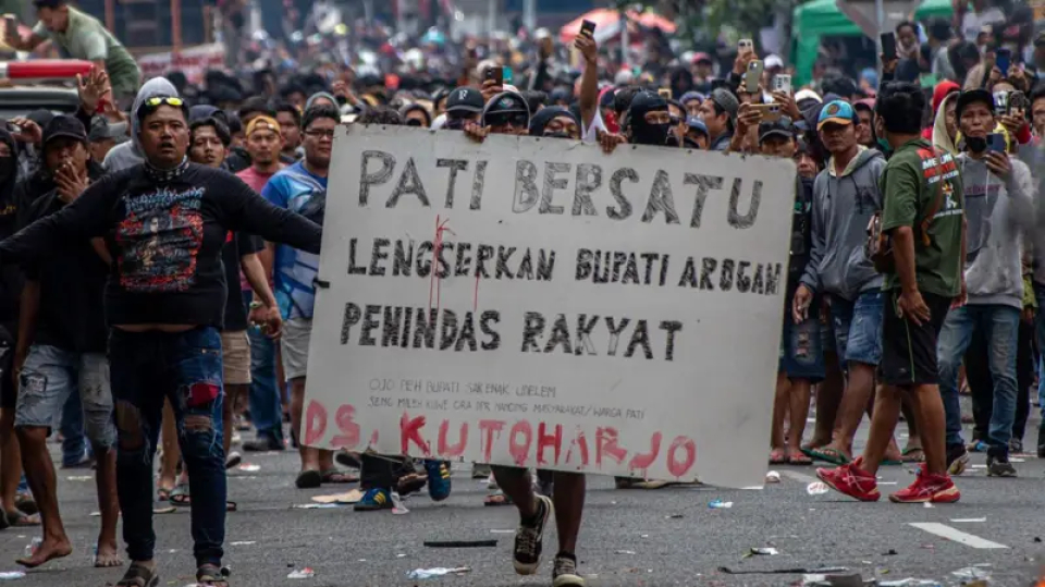Resistensi Pajak Dan Persatuan Nasional