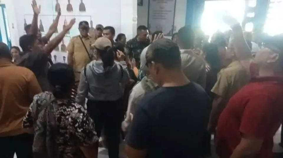 Tolak Pembangunan Koperasi di Lahan TPU, Warga Penungkiren Protes Keras