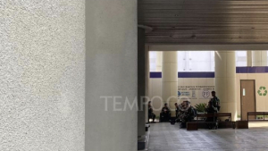 Tentara Jaga di Kejagung Rampas Handphone Wartawan TEMPO