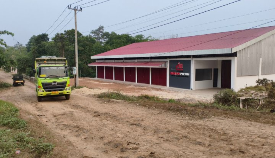 Baru Dibangun Sejak April, Pondasi Kopdes Merah Putih Rp1,6 Miliar Roboh