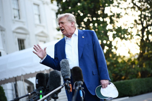 Trump Marah Suruh Pilot Israel Pulang, Patuhi Gencatan Senjata dengan Iran