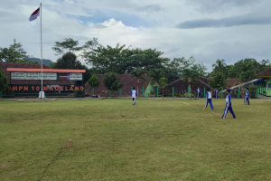75 Siswa dan 5 Guru SMPN 10 Magelang Keracunan MBG, Distribusi Dihentikan