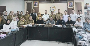 Temuan Miris Komisi IV DPRD Palembang: Program MBG di SMPN 31 Sajikan Roti Kadaluarsa hingga Buah Berulat