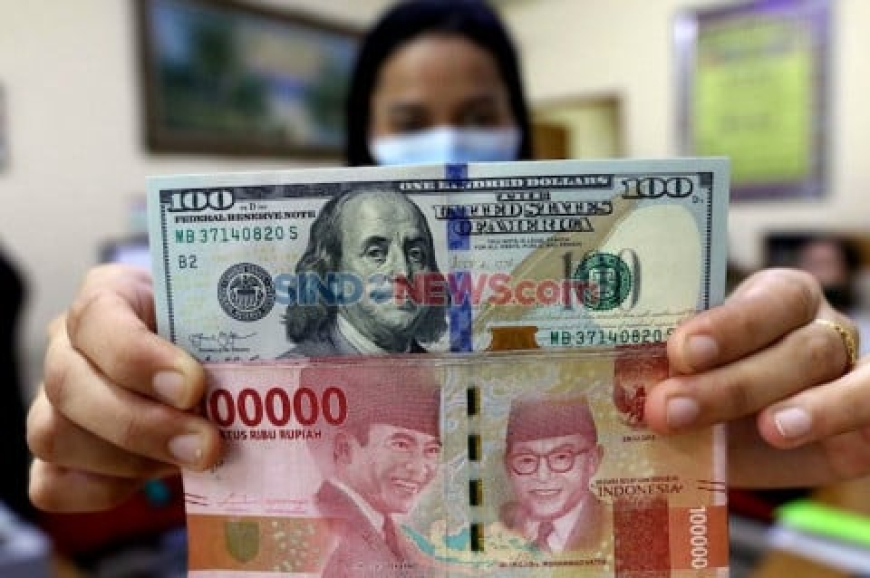 Rupiah Diramal Tembus Rp20.000 per Dolar AS, Ekonom Wanti-wanti Krisis