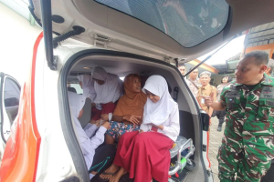 Diduga Keracunan MBG, 24 Siswa SD di Tulungagung Dilarikan ke Puskesmas