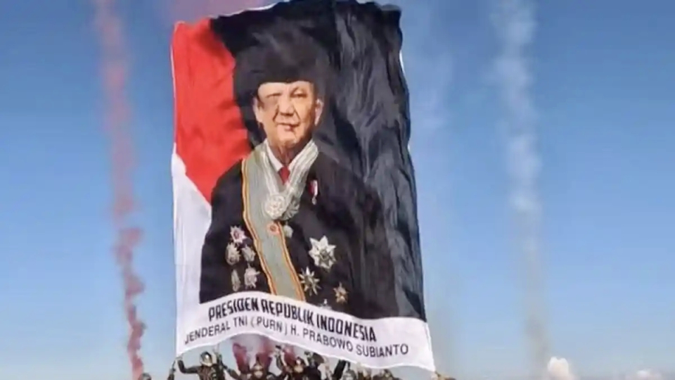Bendera Wajah Prabowo di HUT RI Dikritik Connie Bakrie, Istana Buka Suara: Bentuk Kebanggaan